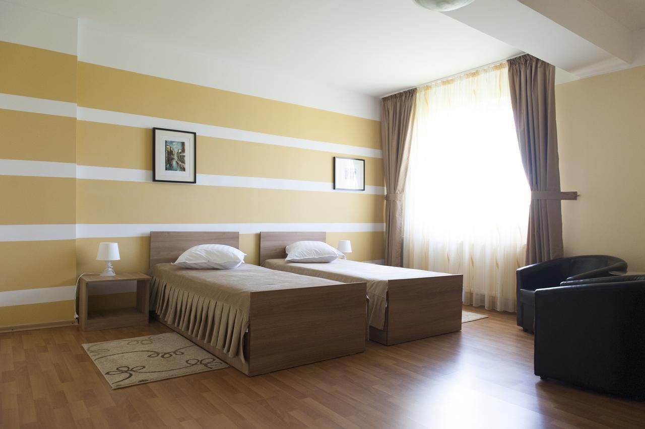 Hotel Pandora Sport Fokszany Zewnętrze zdjęcie